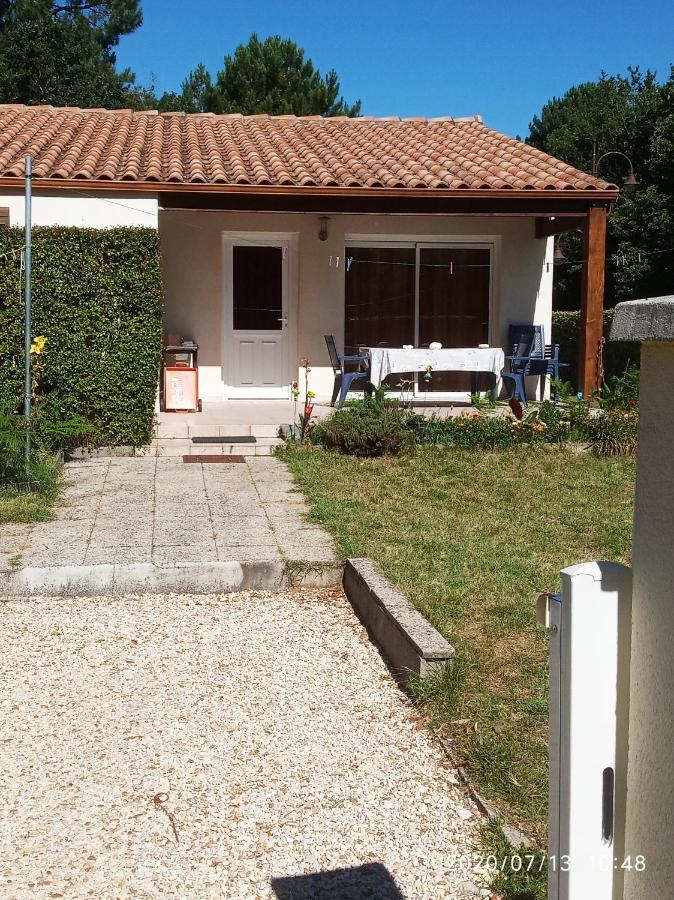 Maison Les Mathes Bagian luar foto